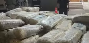 İzmir’de 1 tonu aşkın uyuşturucu ele geçirildi