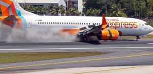 Tayland’da yolcu uçağı sert iniş yaptı: Uçağın iniş takımı koptu