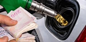 Kimse beklemiyordu Akaryakıta çifte indirim geldi, tamamı pompaya yansımadı