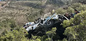 Mersin’de işçi servisi, uçurumdan yuvarlandı 3 ölü, 12 yaralı