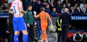 Ağlayarak maçtan çıkarılan kaleciden 4 kelimelik mesaj