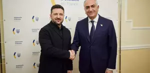 Zelenski, Paris’te Rıza Pehlevi ile görüştü