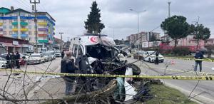 Vakaya giden ambulans kaza yaptı, ölü ve yaralılar var