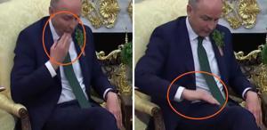 İrlanda Başbakanı Micheal Martin’in Beyaz Saray’daki talihsiz anları: Kameraları unuttu, pantolonundaki lekeyi kendi yöntemiyle temizledi