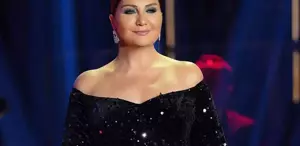 Sibel Can 11 yaş küçük sevgilisini hediyelere boğdu