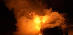 Saatler önce teslim aldığı araç kül oldu