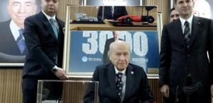 Bahçeli, Ülkü Ocakları’nın geliştirdiği yarış arabalarına isim verdi