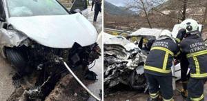 Isparta-Antalya kara yolunda feci kaza 2 ölü, 4 yaralı