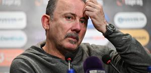 Beşiktaş’a Fenerbahçe derbisi öncesi kötü haber