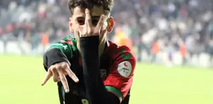 Karşıyaka’da Fenerbahçe’ye transfer olan Adem kayıplara karıştı