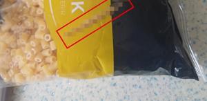 Bu nasıl sorumsuzluk BİM’in sattığı makarnanın içinden çıkana bakın