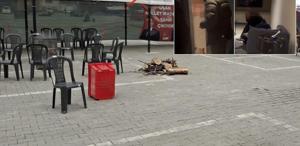 Otel odasında gözaltına alınan Uşak Belediye Başkanı’na en büyük tokadı halk attı