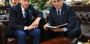 Görevinden istifa eden İzzet Ulvi Yönter’den ’Bahçeli’ ve ’kara kaplı defter’ mesajı