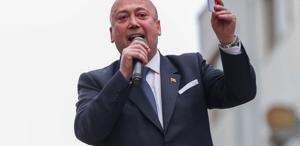 CHP’de Özkan Yalım’ın üyeliği askıya alındı