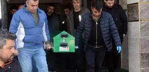 Tartıştığı babasını boğazını keserek öldürdü