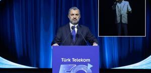 Türk Telekom’dan 5G ile gövde gösterisi Müslüm Gürses’in hologramı sahneye taşındı