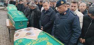 Aile katliamında yürek yakan detay: 4 tabut yan yana