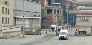 Kocaeli’de fabrikada yüksekten düşen 4 işçi yaralandı