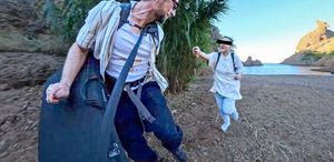 Dünyaca ünlü DJ’e sahilde dehşeti yaşattı Sebebi ’pes’ dedirtti