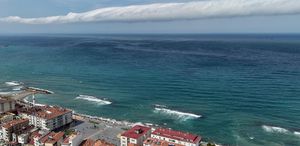 Karadeniz’de nadir görülen rulo bulut oluştu