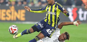 Derbi biteli saatler oldu, yangın dinmiyor Bir tepki de Cerny’den