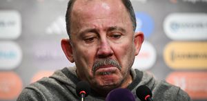 Sergen Yalçın derbi sonrası iki futbolcusunun biletini kesti