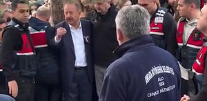 Kürt Ahmet’in cenazesinde dikkat çeken uyarı: Tokalaşmaya çalışmayın