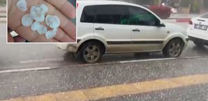 Osmaniye’de sağanak ve dolu yağışı cadde ve sokaklar beyaza büründü