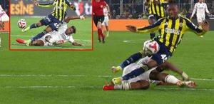 Penaltı mı değil mi Ünlü yorumcular derbiye damga vuran pozisyonunda hemfikir oldu