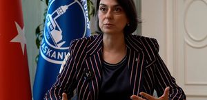 Üsküdar Belediyesi’ne operasyon 20 kişi gözaltına alındı