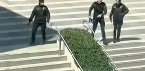 Konsolosluktaki çatışmayı telefonla kaydederken alaycı ifadeler kullandılar 8 kişi gözaltında