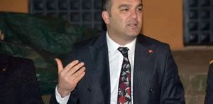 Görevinden uzaklaştırılan Görele Belediye Başkanı Hasbi Dede, CHP’den ihraç edildi