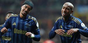 Fenerbahçe, Kayseri’de farka koştu