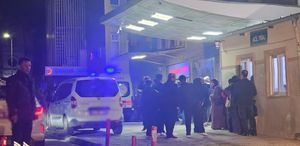 Evine giderken boğazından bıçaklanıp öldürüldü