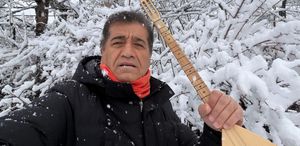 Aydın Aydın’dan Nisan ortasında kar altında klip: Bu sene yaz gelmedi