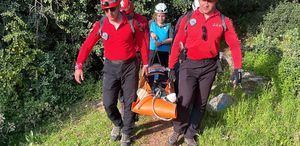 Yürüyüş yaparken, ayağı kırılan şahıs kurtarıldı