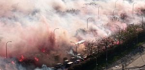 Atletico Madrid taraftarı adeta şehri yaktı