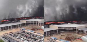 Ülke ayakta Otomotiv devine ait fabrikada büyük yangın