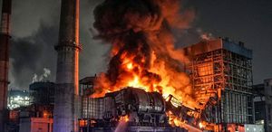 Hindistan’da bir elektrik santralinde meydana gelen patlamada 9 kişi öldü