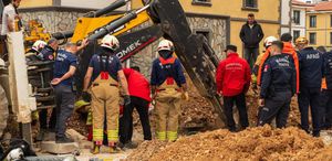 Hayatını kaybeden işçinin cansız bedeni göçük altından çıkarıldı