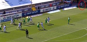 Muhteşem gol İrfan Can Kahveci kornerden attı