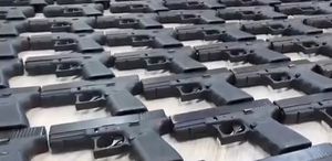 İstanbul ve Adana’da dev operasyon 1107 ruhsatsız tabanca ele geçirildi