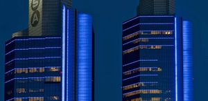 Sabancı Holding el sıkıştı Dev satış gerçekleşiyor