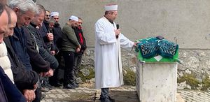 “Köyün neşesi“ engelli genç herkesi gözyaşlarına boğdu: İmam ayakta durmakta güçlük çekti