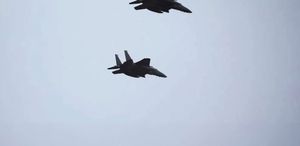 2 savaş uçağının çarpıştığı kazanın nedeni açıklandı: Pilotların fotoğraf çekmesi