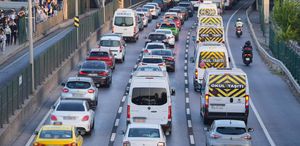 Bu gece yarısı motorine 2 lira 33 kuruş indirim geliyor