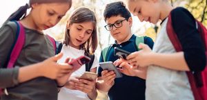 15 yaş altına sosyal medya yasağı getiren kanun teklifi Meclis’ten geçti