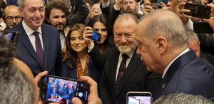 Erdoğan’dan resepsiyona damga vuran soru: “Masa sağlam mı”