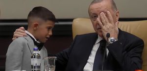 Beştepe’de duygusal anlar: Cumhurbaşkanı Erdoğan gözyaşlarını tutamadı