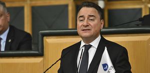 Babacan’dan ittifak açıklaması Ne AK Parti ne CHP, yeni model geliyor